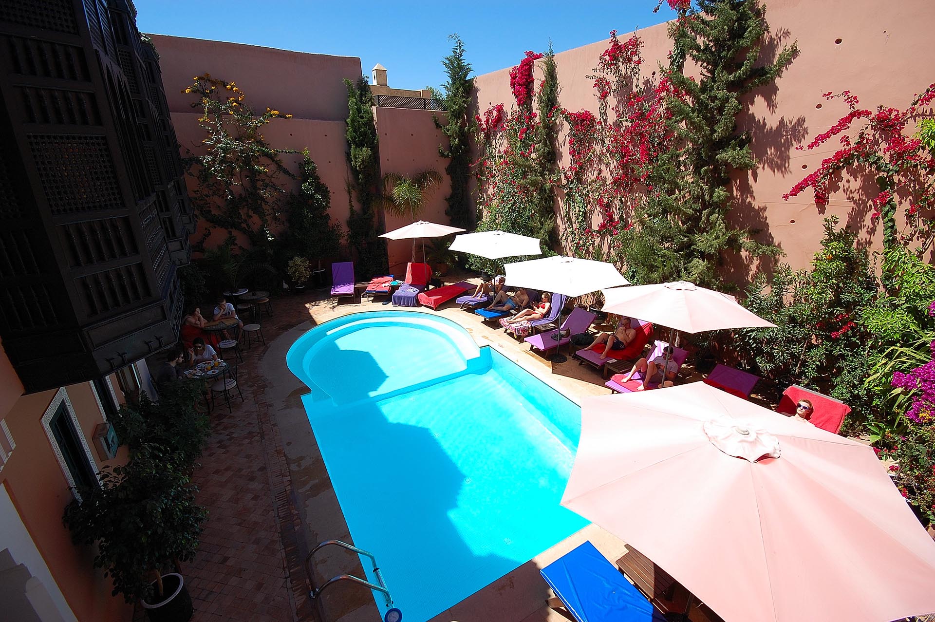 Les riads de Marrakech ont-ils des piscines?